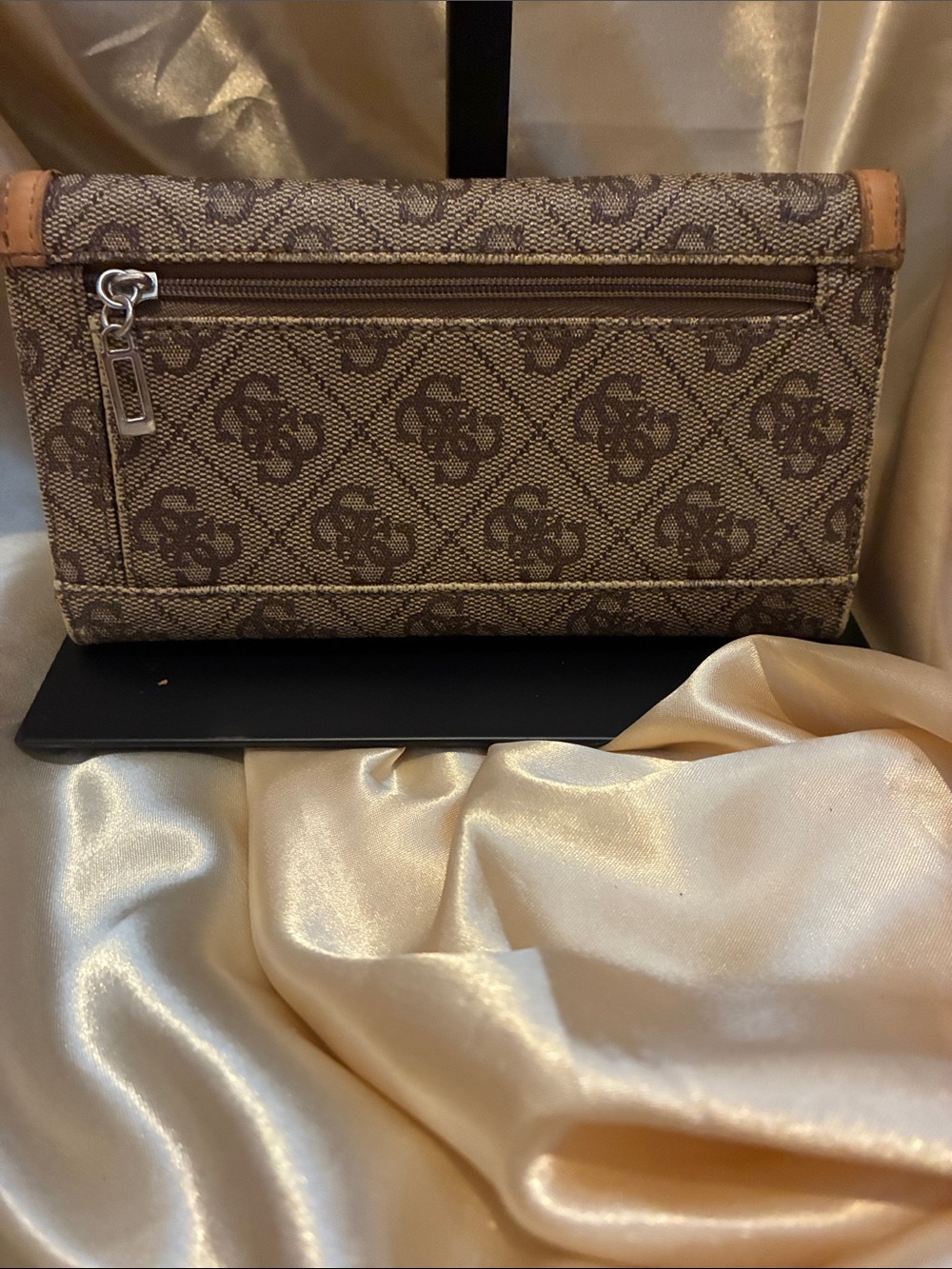 GUESS Brown Logo Print Wallet with Tan Trim - Picture 2 of 3